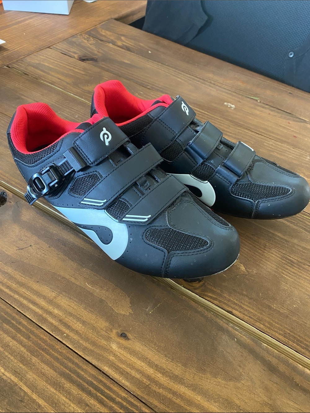 Peloton Men’s Black and Red Peloton Cycling Shoes with Secure Buckle